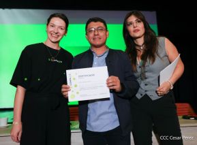 Intercambio profesional entre Comunicadores Sandinistas y RT en Español