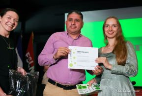 Intercambio profesional entre Comunicadores Sandinistas y RT en Español