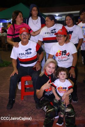 Celebran Vigilia en recibimiento y saludo al 45/19 en la Avenida de Bolívar a Chávez en Managua