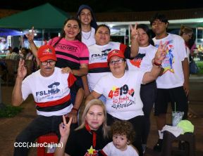 Celebran Vigilia en recibimiento y saludo al 45/19 en la Avenida de Bolívar a Chávez en Managua