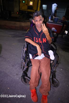 Celebran Vigilia en recibimiento y saludo al 45/19 en la Avenida de Bolívar a Chávez en Managua