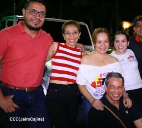 Celebran Vigilia en recibimiento y saludo al 45/19 en la Avenida de Bolívar a Chávez en Managua