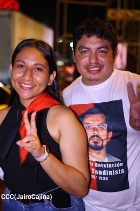 Celebran Vigilia en recibimiento y saludo al 45/19 en la Avenida de Bolívar a Chávez en Managua