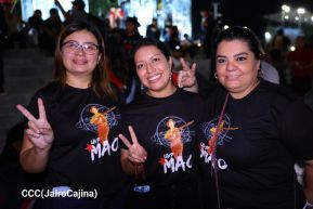 Celebran Vigilia en recibimiento y saludo al 45/19 en la Avenida de Bolívar a Chávez en Managua