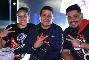 Celebran Vigilia en recibimiento y saludo al 45/19 en la Avenida de Bolívar a Chávez en Managua