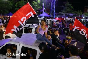 Celebran Vigilia en recibimiento y saludo al 45/19 en la Avenida de Bolívar a Chávez en Managua