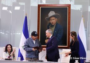 Presidente Comandante Daniel y Compañera Rosario se reúnen con delegación de Alto Nivel de la Federación de Rusia