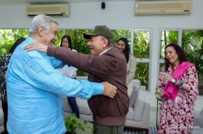 Presidente Daniel y Compañera Rosario en encuentro con el Canciller de Venezuela, Yván Gil