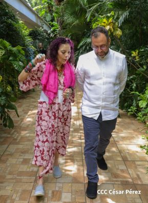 Presidente Daniel y Compañera Rosario en encuentro con el Canciller de Venezuela, Yván Gil