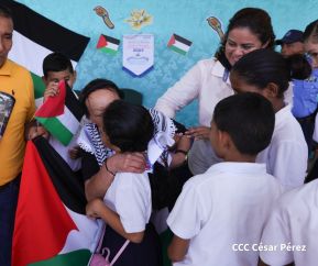 Heroína palestina Leila Khaled de visita en Nicaragua