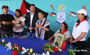 Heroína palestina Leila Khaled de visita en Nicaragua