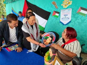 Heroína palestina Leila Khaled de visita en Nicaragua