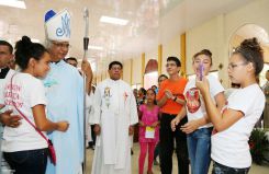 Cardenal Brenes: El demonio es el enemigo de la unidad de las familias