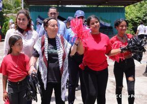 Heroína palestina Leila Khaled de visita en Nicaragua