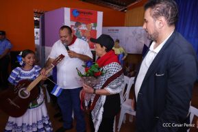 Heroína palestina Leila Khaled de visita en Nicaragua