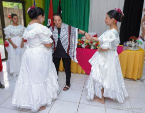 Heroína palestina Leila Khaled de visita en Nicaragua
