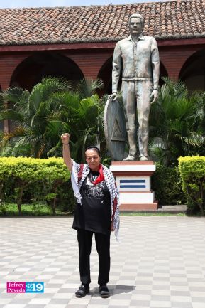 Heroína palestina Leila Khaled de visita en Nicaragua