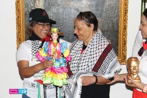 Heroína palestina Leila Khaled de visita en Nicaragua