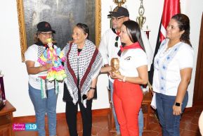 Heroína palestina Leila Khaled de visita en Nicaragua