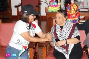 Heroína palestina Leila Khaled de visita en Nicaragua