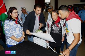 Heroína palestina Leila Khaled de visita en Nicaragua