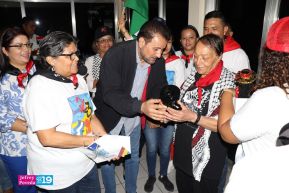 Heroína palestina Leila Khaled de visita en Nicaragua