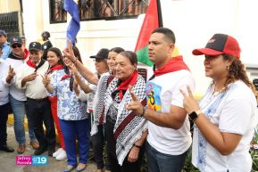 Heroína palestina Leila Khaled de visita en Nicaragua