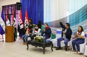 Heroína palestina Leila Khaled de visita en Nicaragua