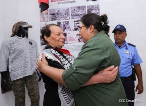 Heroína palestina Leila Khaled de visita en Nicaragua