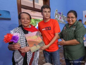 Heroína palestina Leila Khaled de visita en Nicaragua