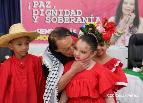 Heroína palestina Leila Khaled de visita en Nicaragua