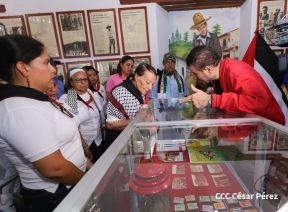 Heroína palestina Leila Khaled de visita en Nicaragua