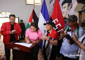 Heroína palestina Leila Khaled de visita en Nicaragua