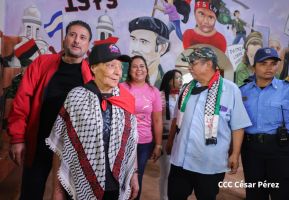 Heroína palestina Leila Khaled de visita en Nicaragua