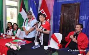 Heroína palestina Leila Khaled de visita en Nicaragua