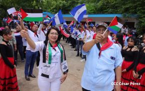 Heroína palestina Leila Khaled de visita en Nicaragua