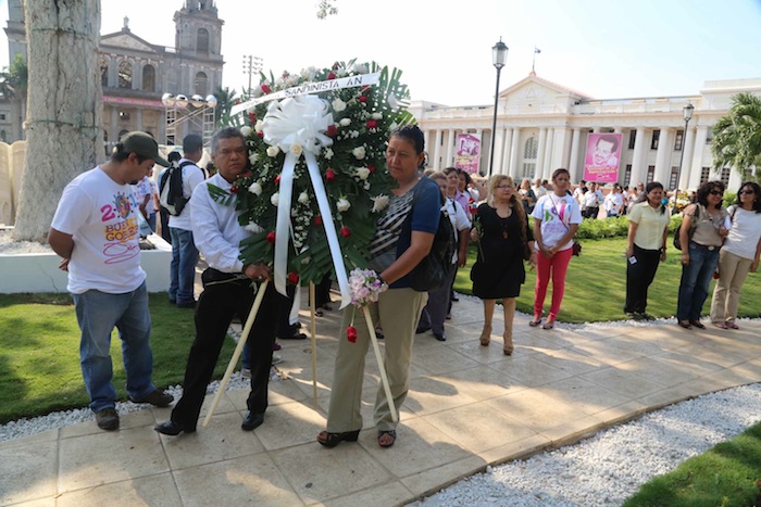 Una Flor para Tomás