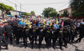 Feligreses acompañan a Santo Domingo de Guzmán rumbo a su morada en Las Sierritas
