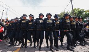 Feligreses acompañan a Santo Domingo de Guzmán rumbo a su morada en Las Sierritas