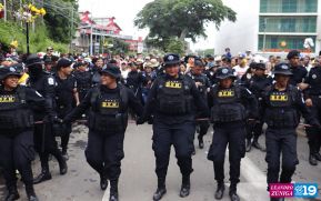 Feligreses acompañan a Santo Domingo de Guzmán rumbo a su morada en Las Sierritas