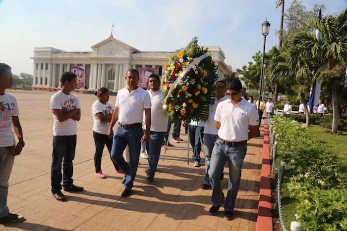 Una Flor para Tomás