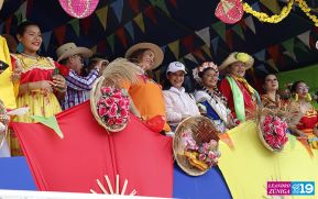 Feligreses acompañan a Santo Domingo de Guzmán rumbo a su morada en Las Sierritas