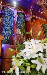 Feligreses acompañan a Santo Domingo de Guzmán rumbo a su morada en Las Sierritas