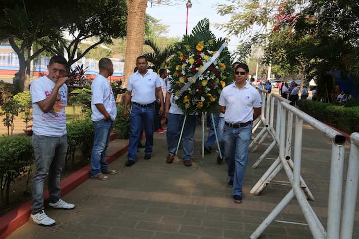 Una Flor para Tomás