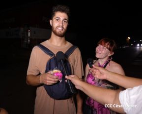 De esta manera leoneses celebran 77 años de la Gritería en honor a la Asunción de María