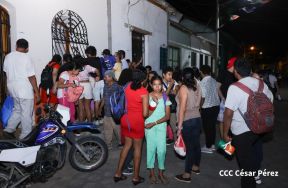 De esta manera leoneses celebran 77 años de la Gritería en honor a la Asunción de María