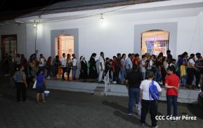 De esta manera leoneses celebran 77 años de la Gritería en honor a la Asunción de María