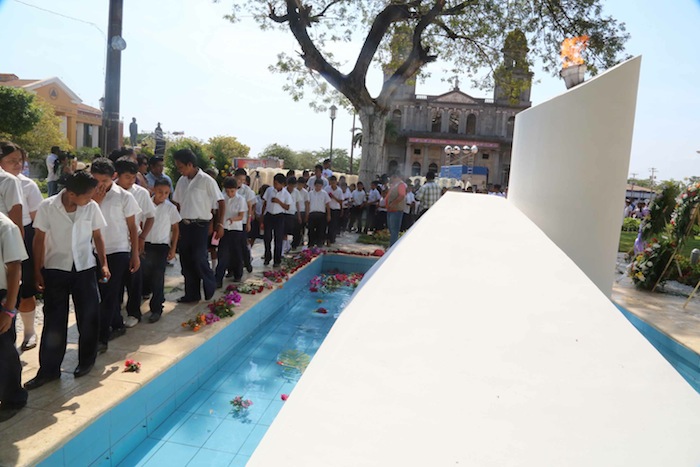 Una Flor para Tomás