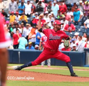 Séptimo juego de la semifinal del Campeonato Germán Pomares entre Los Dantos y Toros de Chontales