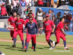 Séptimo juego de la semifinal del Campeonato Germán Pomares entre Los Dantos y Toros de Chontales